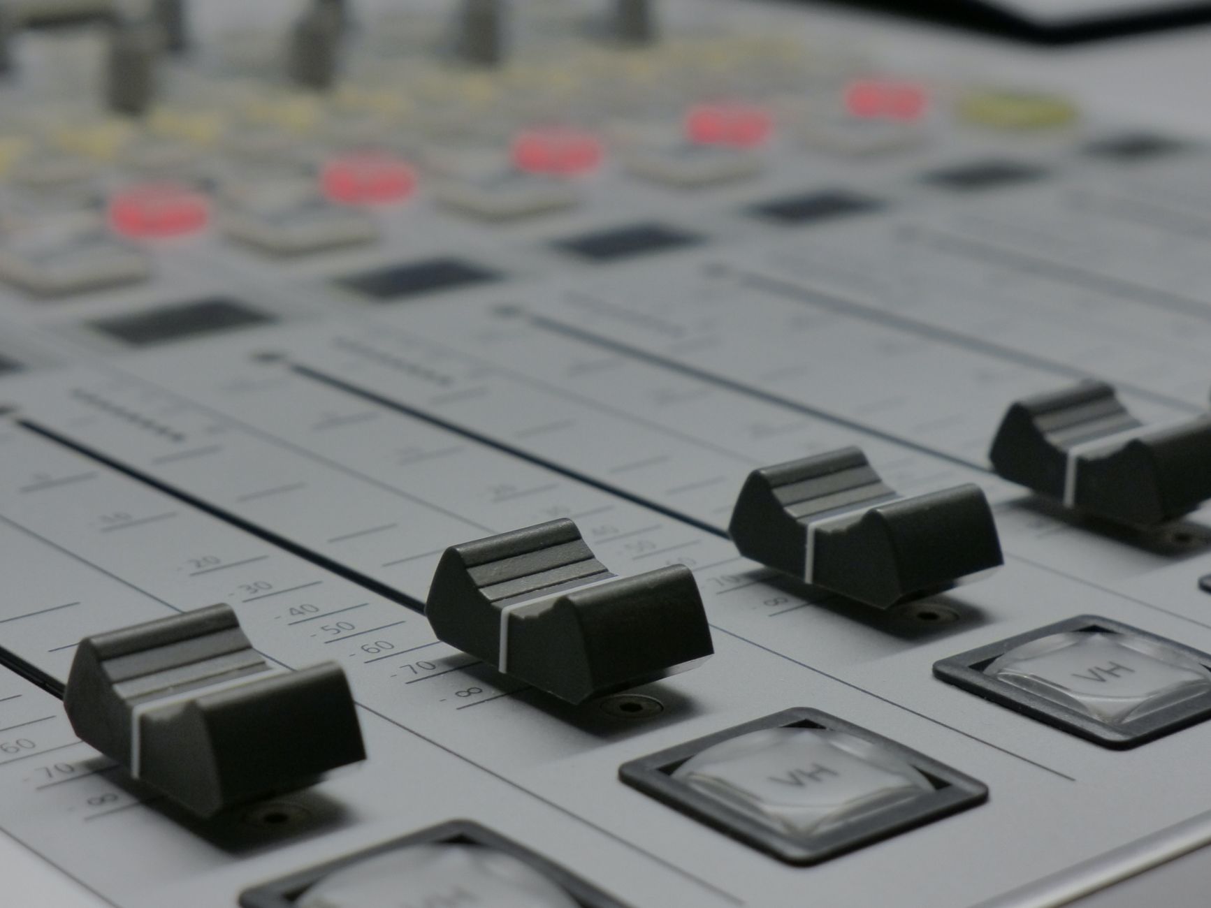 Console de mixage et diffusion